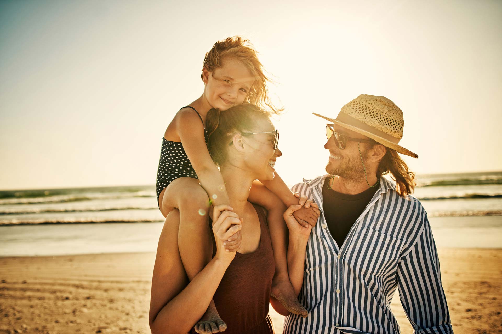 Famiglia felice al mare